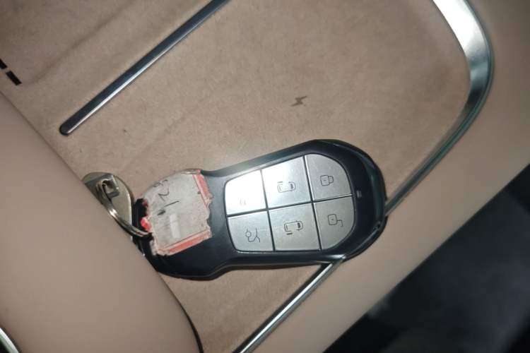 Used XPeng X9 2026 Model—Range-Extended Version 1602 Ultra Interior 1