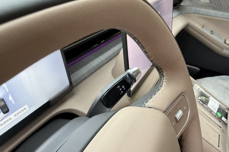 Used XPeng X9 2026 Model—Range-Extended Version 1602 Ultra Interior 12