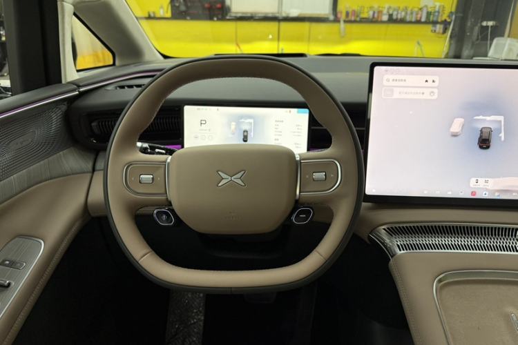 Used XPeng X9 2026 Model—Range-Extended Version 1602 Ultra Interior 2