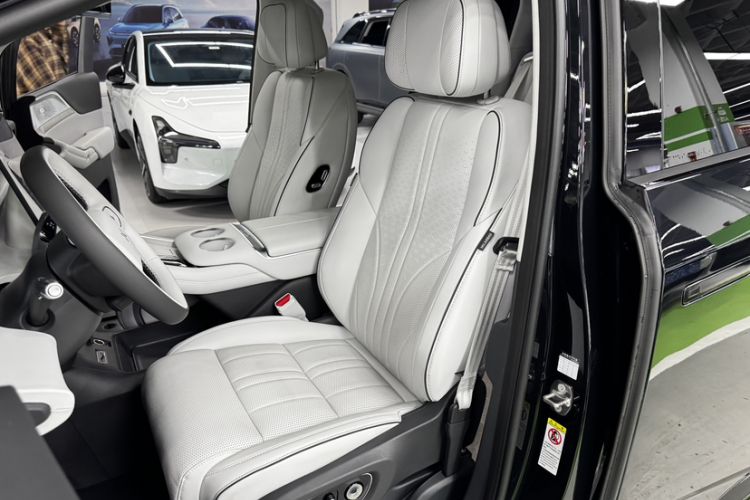 Used XPeng X9 2026 Model—Range-Extended Version 1602 Ultra Interior 3
