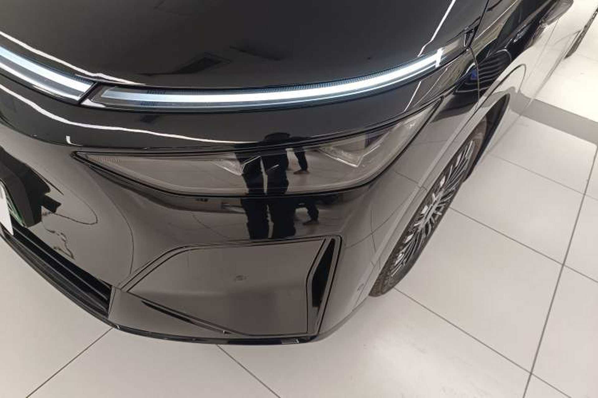 Used XPeng X9 2026 Model—Range-Extended Version 1602 Ultra Left Front Headlight