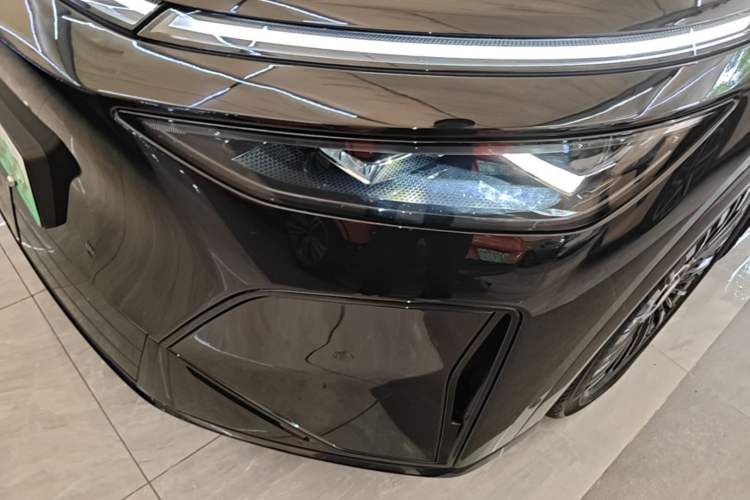 Used XPeng X9 2026 Model—Range-Extended Version 1602 Ultra Left Front Headlight