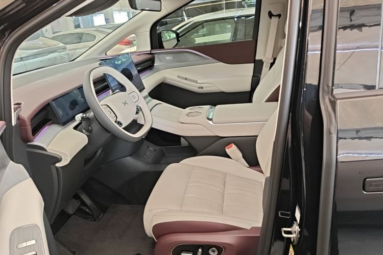 Used XPeng X9 2026 Model—Range-Extended Version 1602 Ultra Left Front Seat