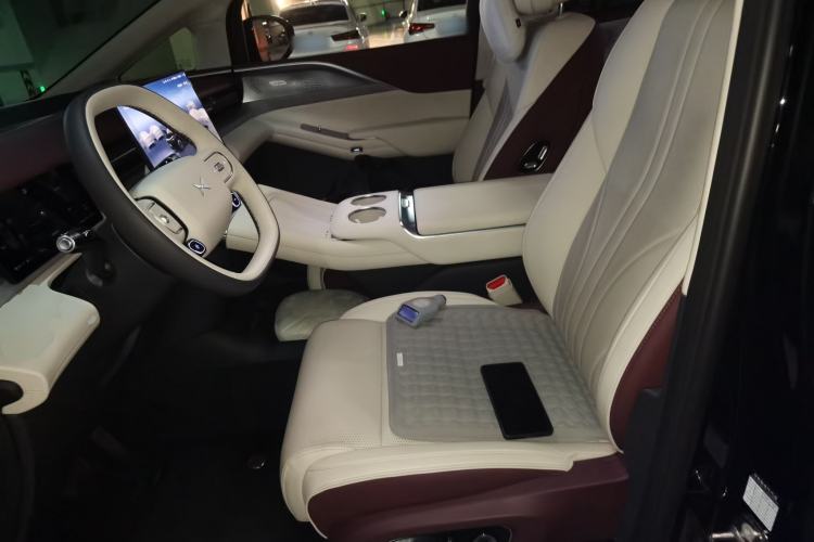 Used XPeng X9 2026 Model—Range-Extended Version 1602 Max Left Front Seat