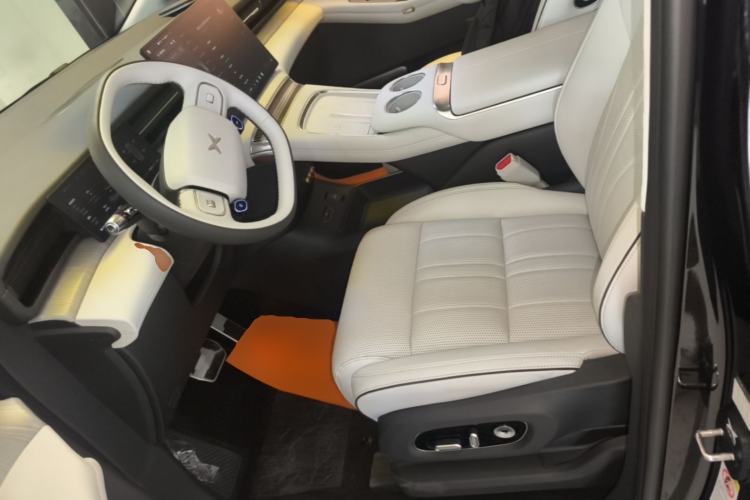 Used XPeng X9 2026 Model—Range-Extended Version 1602 Ultra Left Front Seat