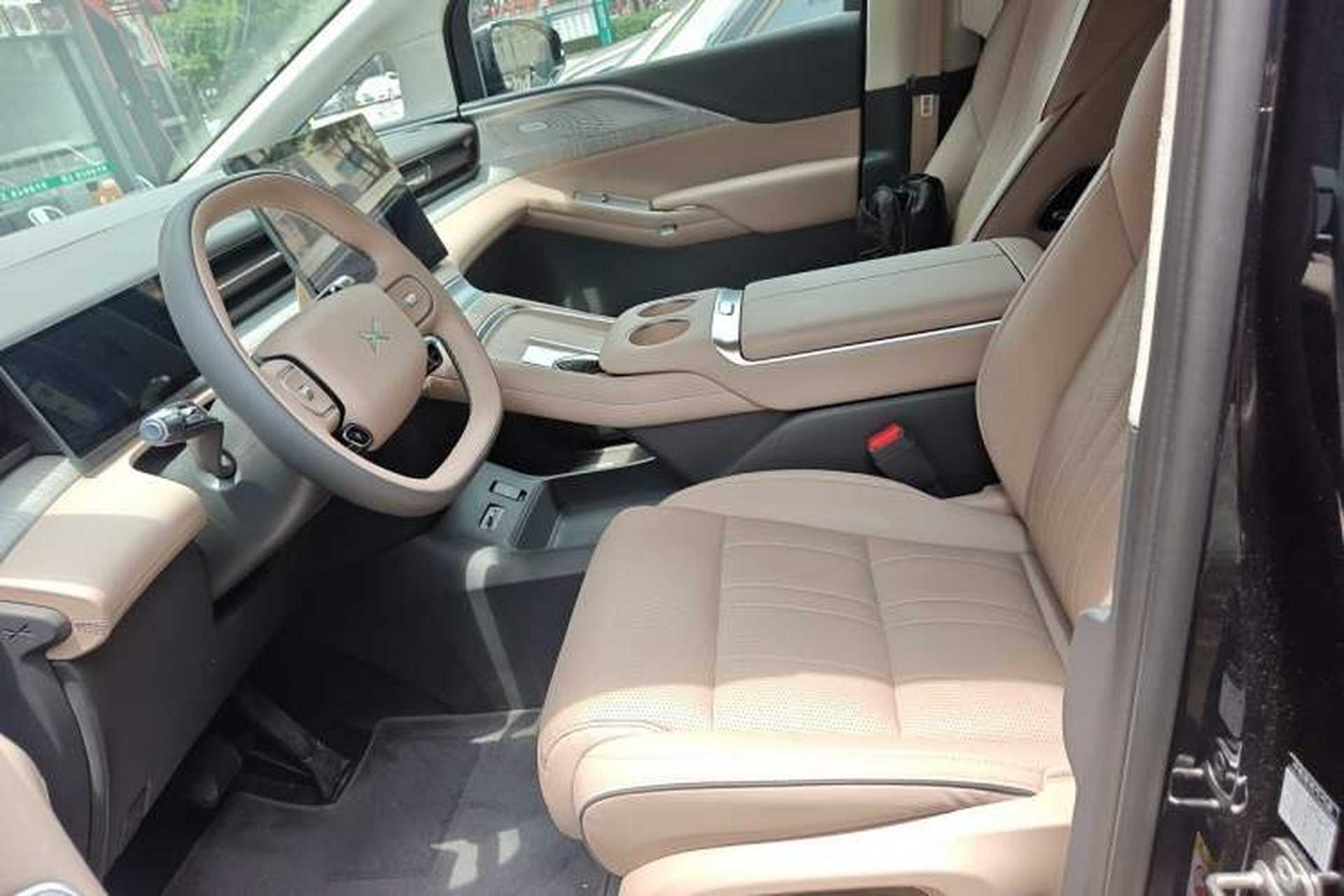 Used XPeng X9 2026 Model—Range-Extended Version 1602 Ultra Left Front Seat