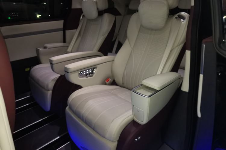 Used XPeng X9 2026 Model—Range-Extended Version 1602 Max Left Rear Seat