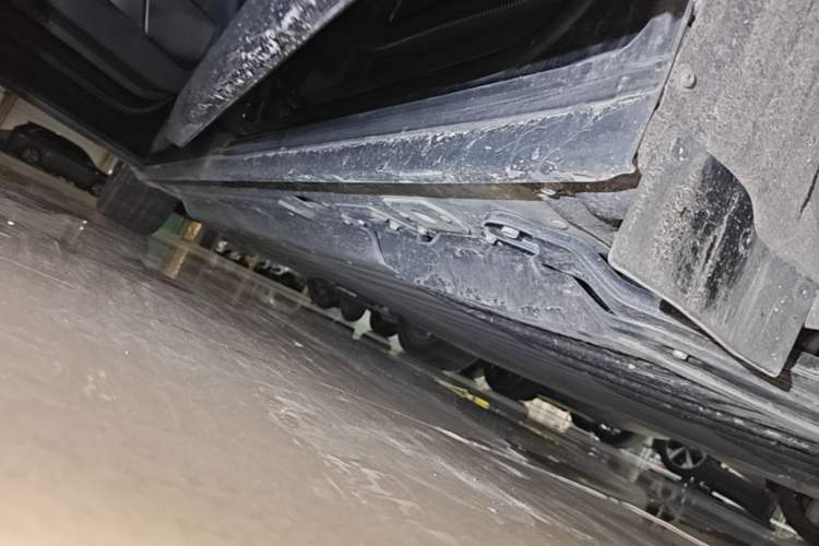 Used XPeng X9 2026 Model—Range-Extended Version 1602 Ultra Left Side Sill
