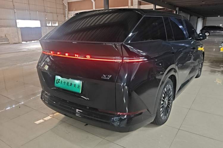 Used XPeng X9 2026 Model—Range-Extended Version 1602 Ultra Rear Right 45 Deg