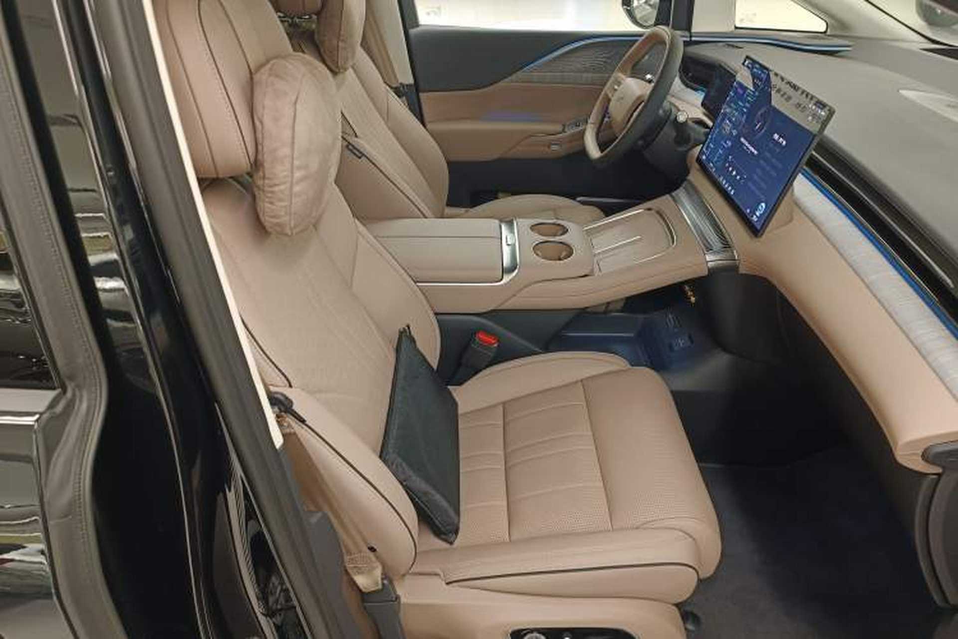 Used XPeng X9 2026 Model—Range-Extended Version 1602 Ultra Right Front Seat