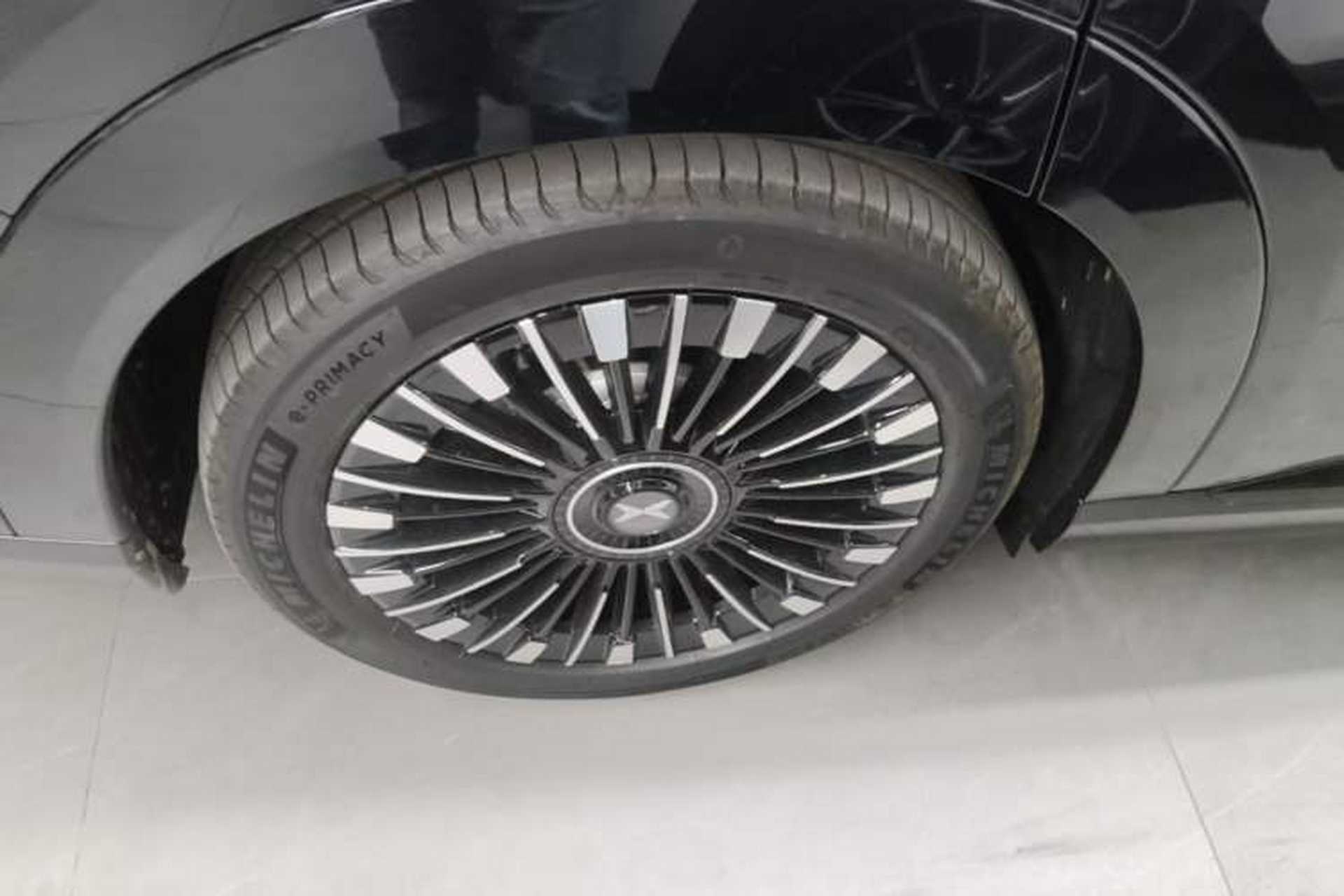 Used XPeng X9 2026 Model—Range-Extended Version 1602 Ultra Right Rear Wheel Hub