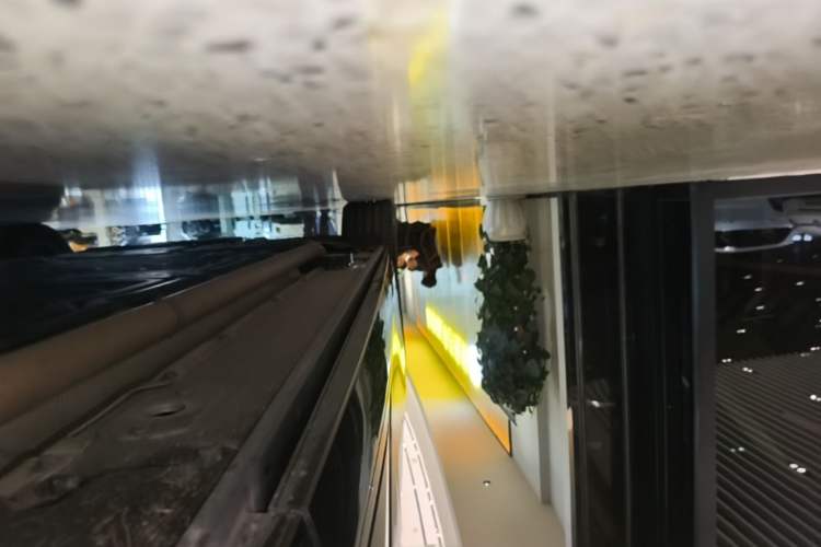 Used XPeng X9 2026 Model—Range-Extended Version 1602 Ultra Right Side Sill