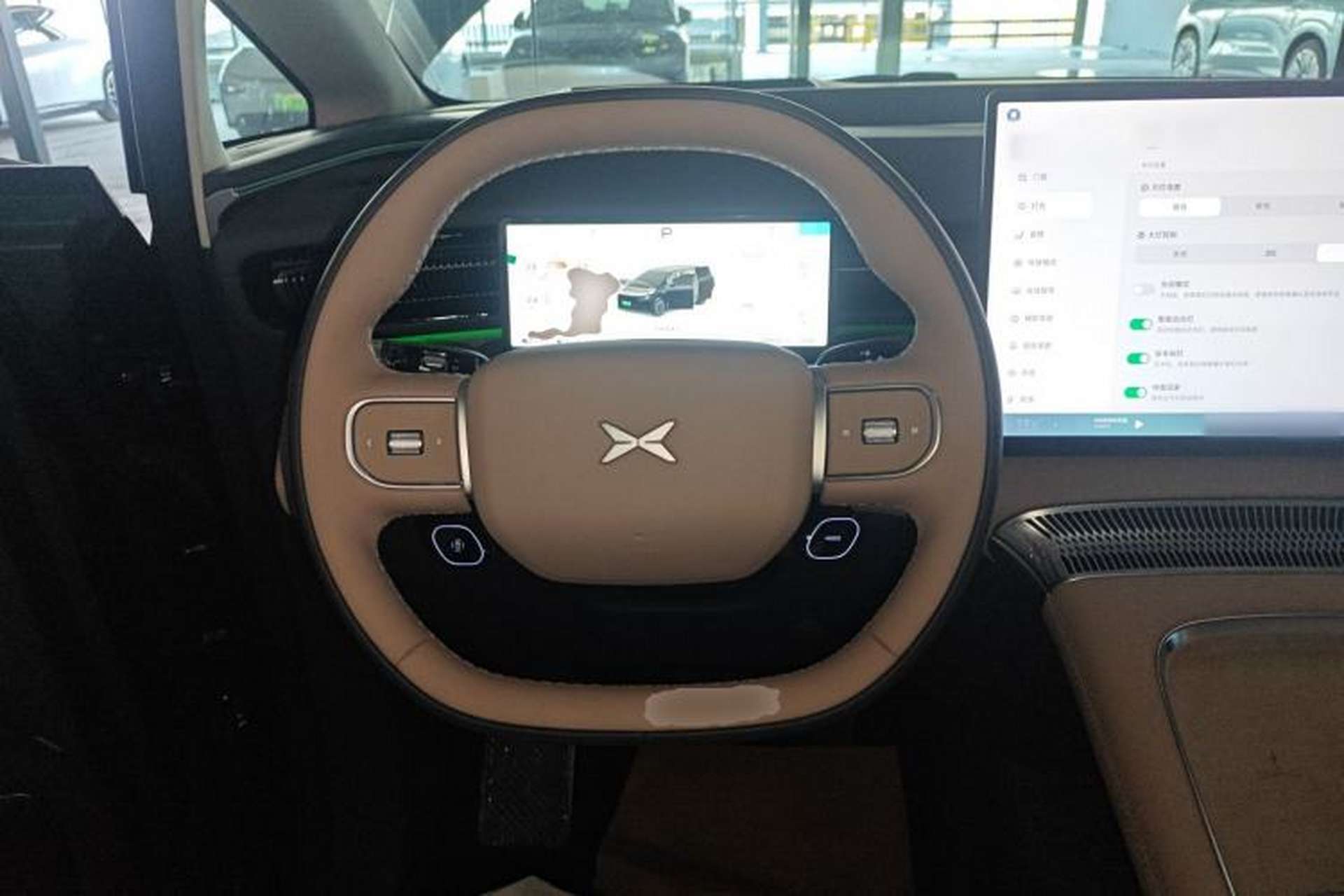 Used XPeng X9 2026 Model—Range-Extended Version 1602 Ultra Steering Wheel