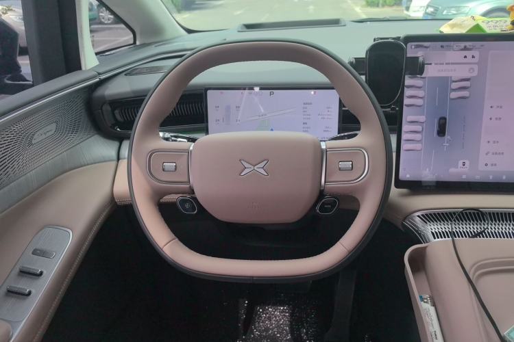 Used XPeng X9 2026 Model—Range-Extended Version 1602 Ultra Steering Wheel