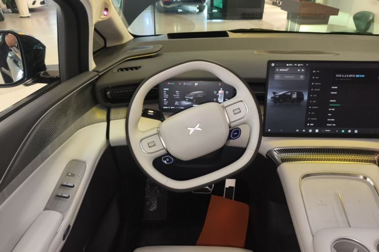 Used XPeng X9 2026 Model—Range-Extended Version 1602 Ultra Steering Wheel
