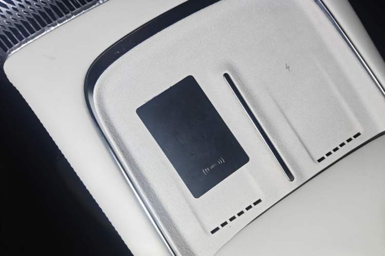 Used XPeng X9 2026 Model—Range-Extended Version 1602 Ultra Vehicle Key