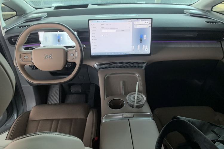 Used XPeng X9 2026 Model—Range-Extended Version 1602 Ultra Center Console