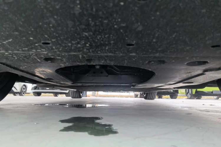 Used XPeng X9 2026 Model—Range-Extended Version 1602 Ultra Chassis Front