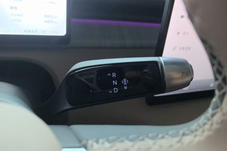 Used XPeng X9 2026 Model—Range-Extended Version 1602 Ultra Gear Lever