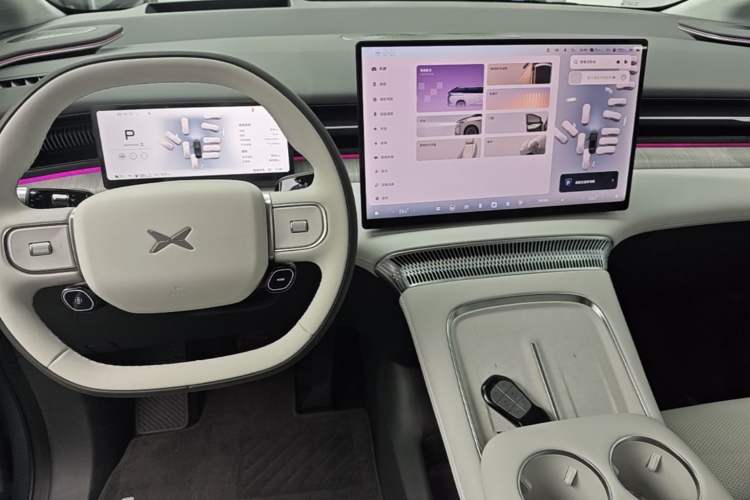 Used XPeng X9 2026 Model—Range-Extended Version 1602 Ultra Center Console