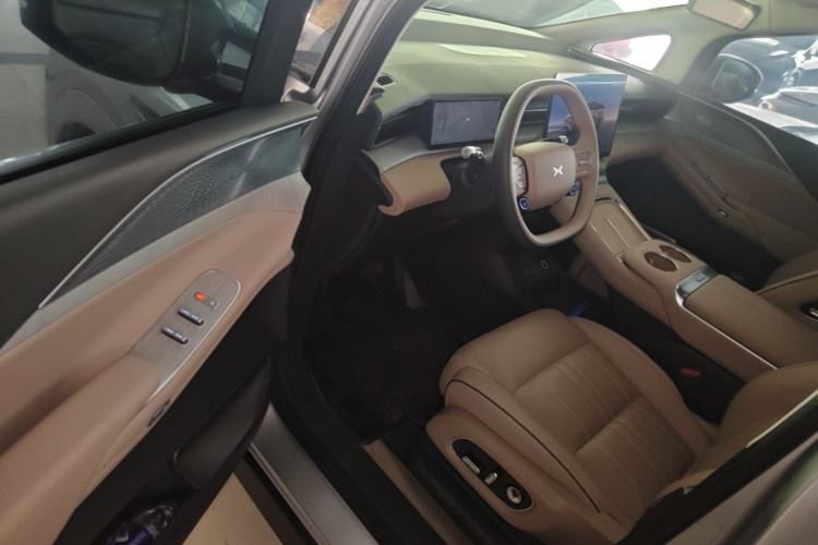 Used XPeng X9 2026 Model—Range-Extended Version 1602 Ultra Driver Seat