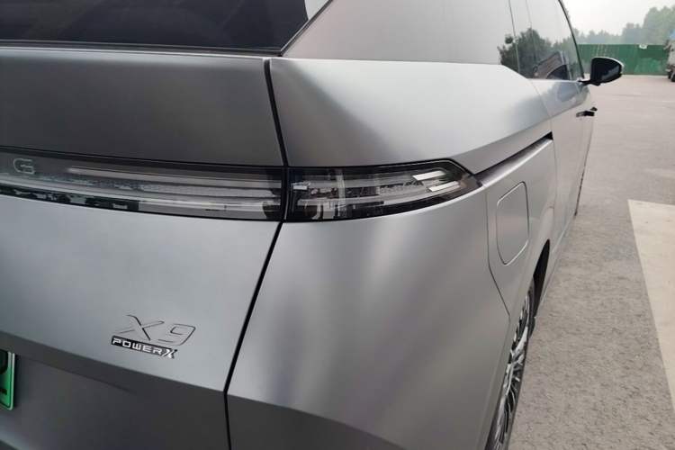 Used XPeng X9 2026 Model—Range-Extended Version 1602 Ultra Exterior 3