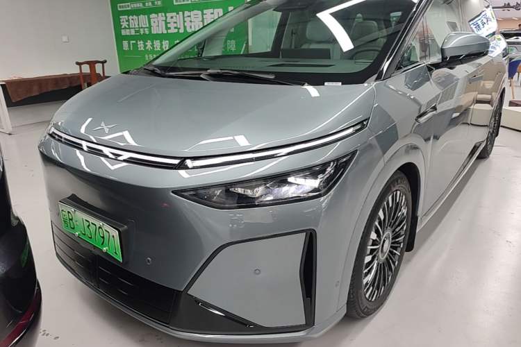 Used XPeng X9 2026 Model—Range-Extended Version 1602 Ultra Front