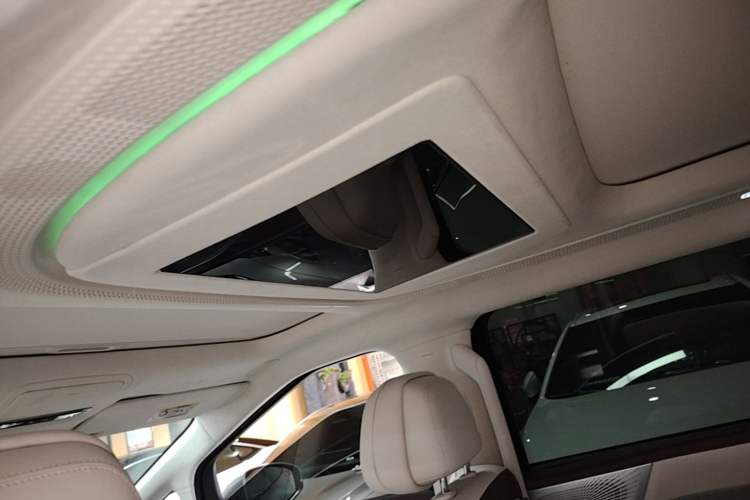 Used XPeng X9 2026 Model—Range-Extended Version 1602 Ultra Headliner