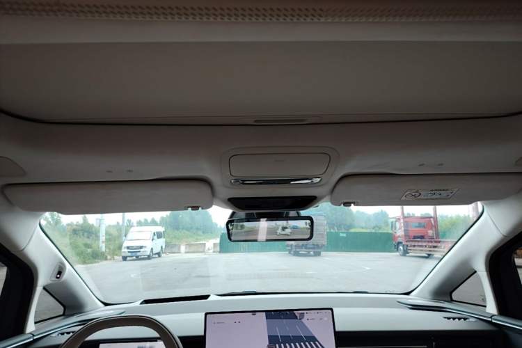 Used XPeng X9 2026 Model—Range-Extended Version 1602 Ultra Headliner