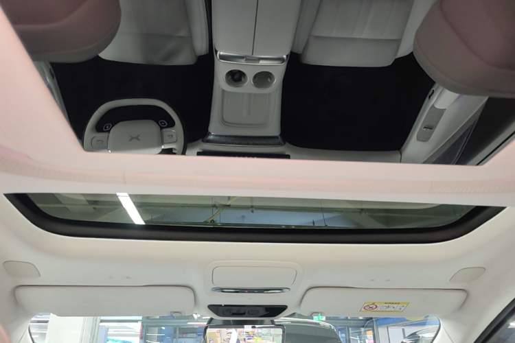 Used XPeng X9 2026 Model—Range-Extended Version 1602 Ultra Headliner