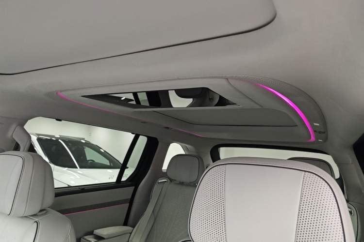 Used XPeng X9 2026 Model—Range-Extended Version 1602 Ultra Headliner
