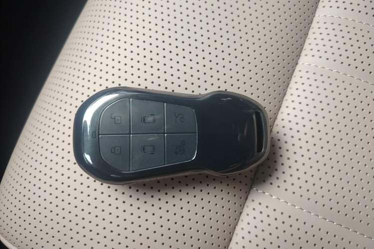 Used XPeng X9 2026 Model—Range-Extended Version 1602 Ultra Interior 1