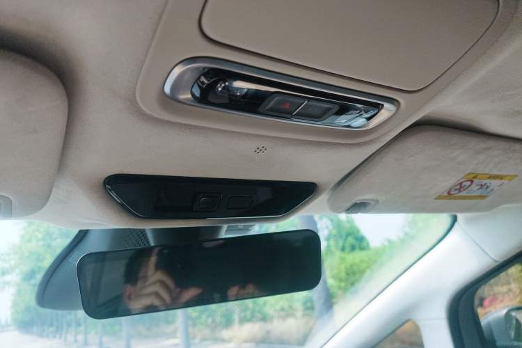 Used XPeng X9 2026 Model—Range-Extended Version 1602 Ultra Interior 5