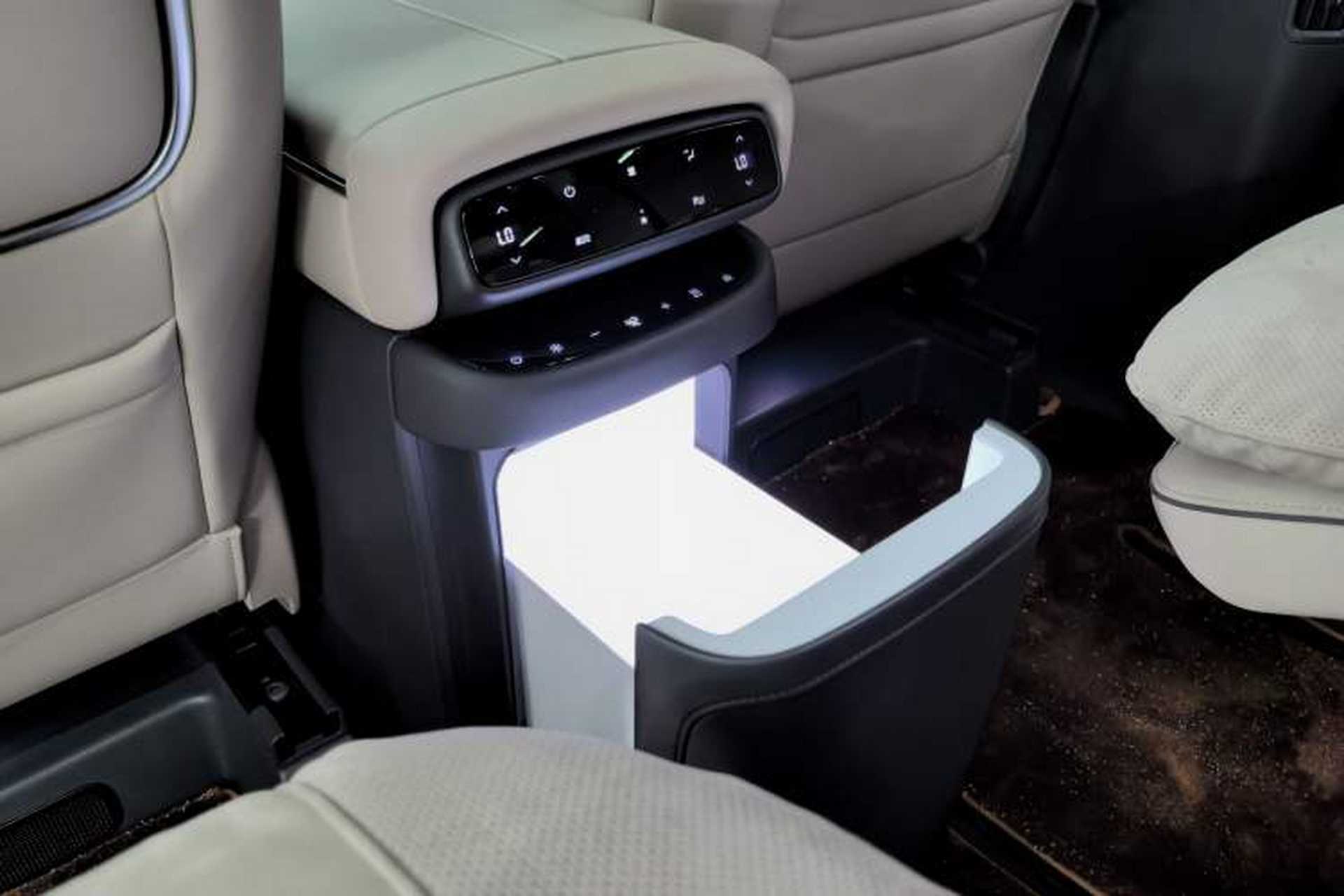 Used XPeng X9 2026 Model—Range-Extended Version 1602 Ultra Interior 6
