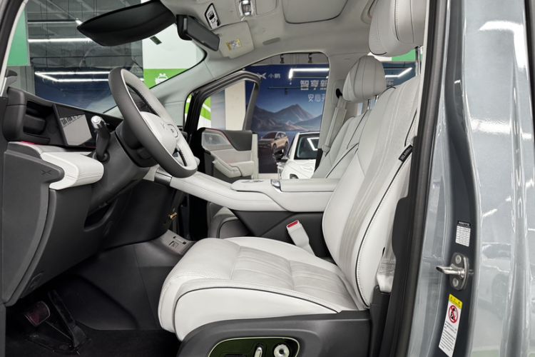 Used XPeng X9 2026 Model—Range-Extended Version 1602 Ultra Interior 7