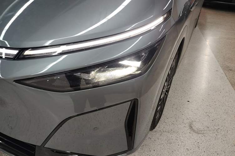 Used XPeng X9 2026 Model—Range-Extended Version 1602 Ultra Left Front Headlight