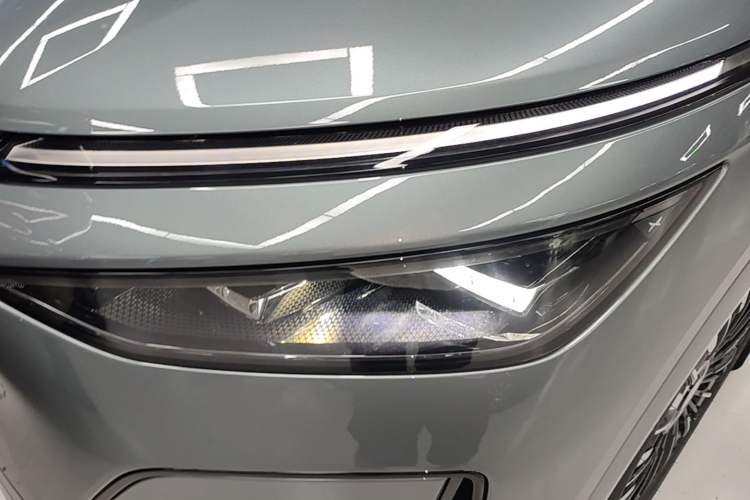 Used XPeng X9 2026 Model—Range-Extended Version 1602 Ultra Left Front Headlight
