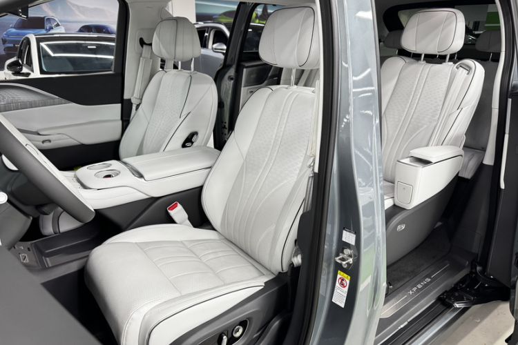 Used XPeng X9 2026 Model—Range-Extended Version 1602 Ultra Left Front Seat