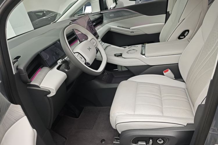Used XPeng X9 2026 Model—Range-Extended Version 1602 Ultra Left Front Seat