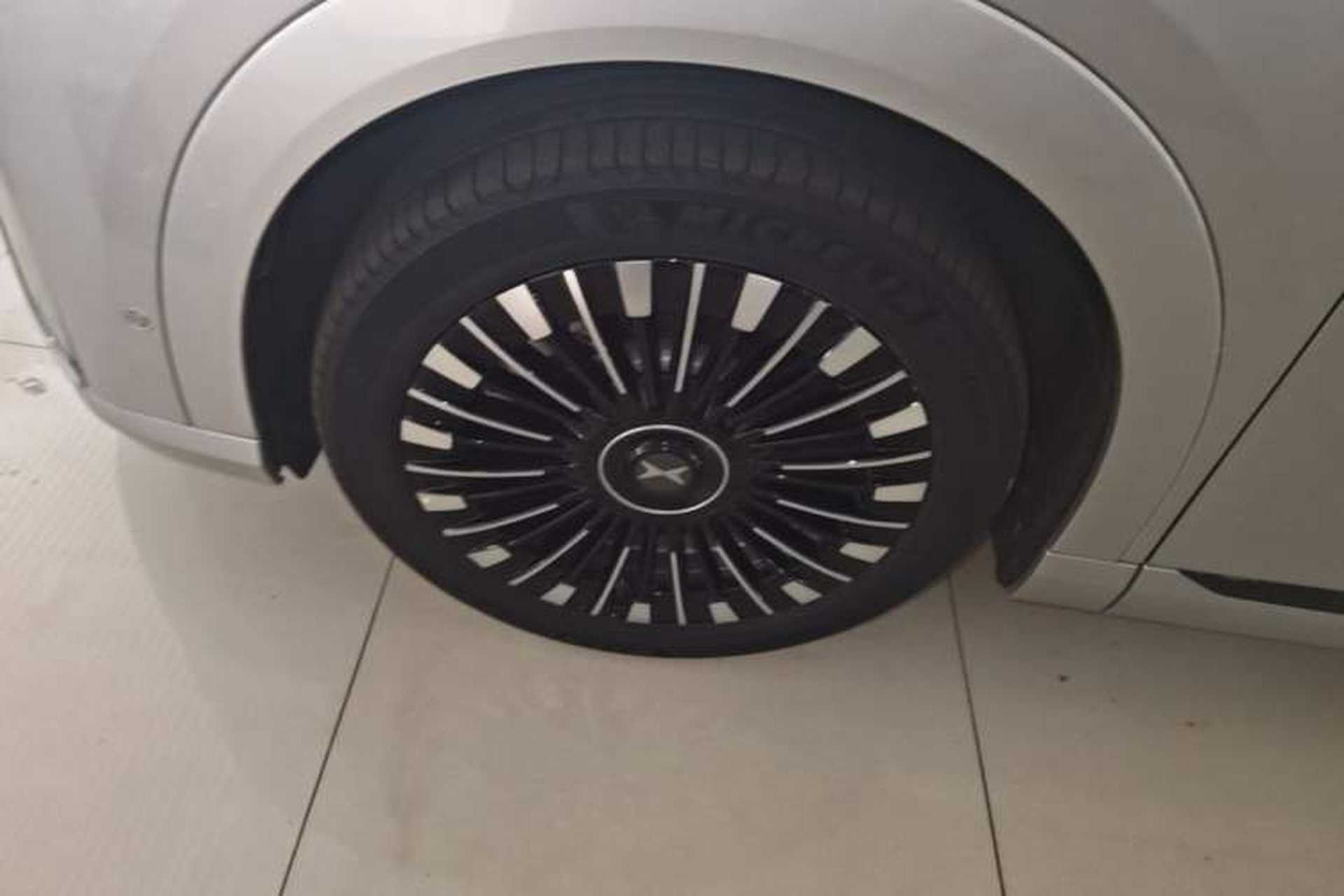 Used XPeng X9 2026 Model—Range-Extended Version 1602 Ultra Left Front Wheel Hub