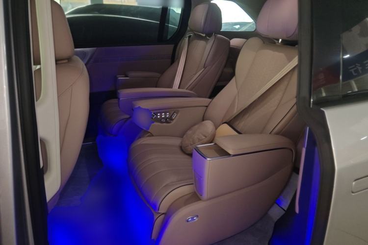 Used XPeng X9 2026 Model—Range-Extended Version 1602 Ultra Left Rear Seat