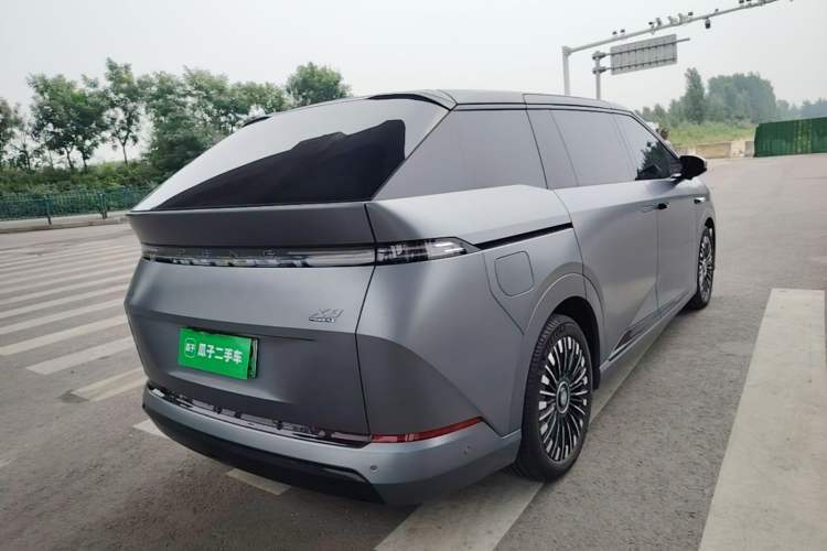 Used XPeng X9 2026 Model—Range-Extended Version 1602 Ultra Rear Right 45 Deg