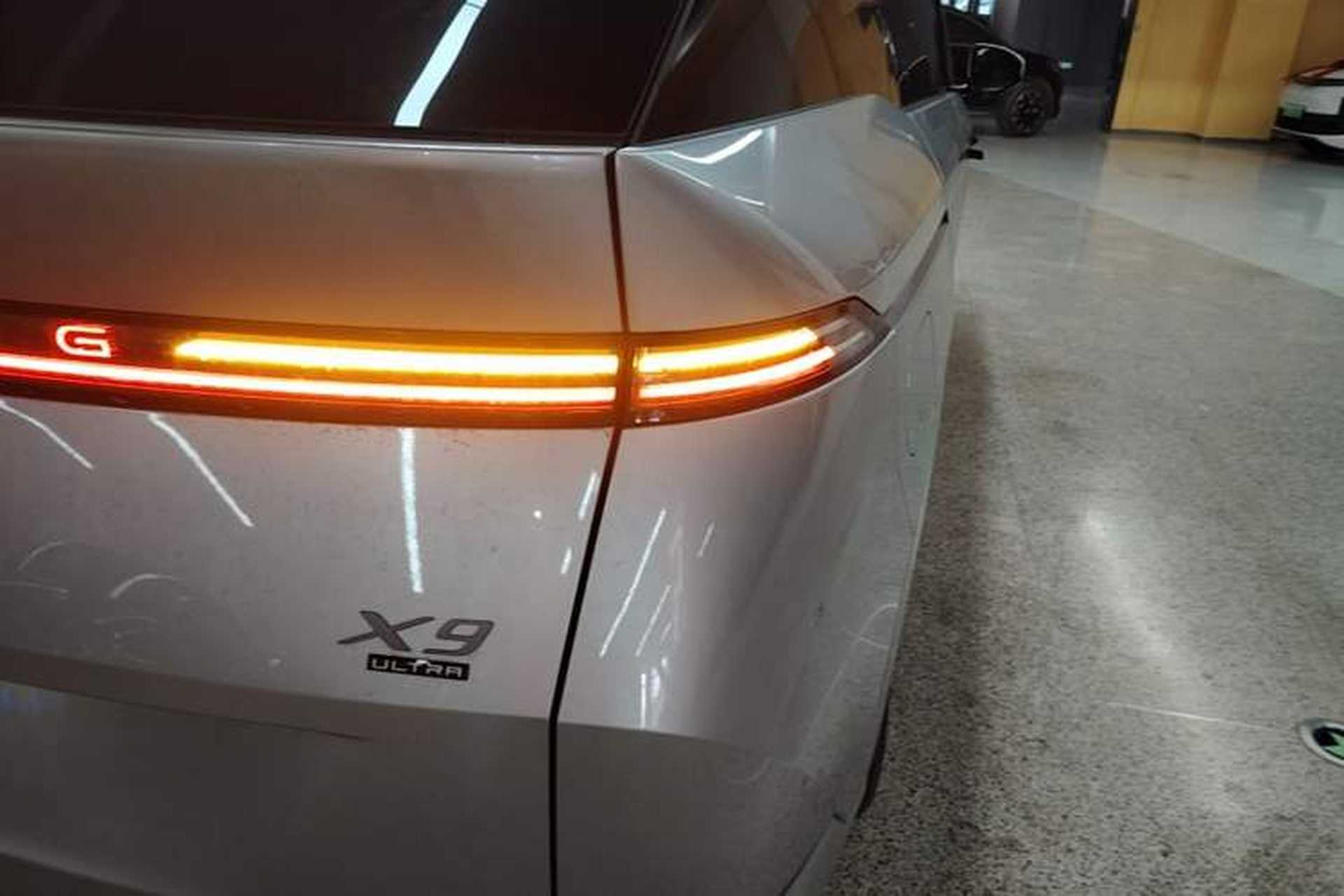 Used XPeng X9 2026 Model Pure Electric 650 Ultra Right Rear Taillight