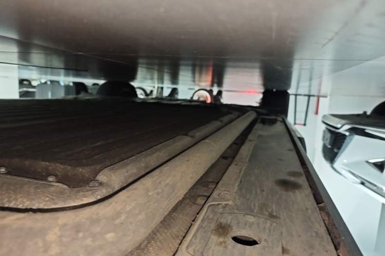 Used XPeng X9 2026 Model—Range-Extended Version 1602 Ultra Right Side Sill