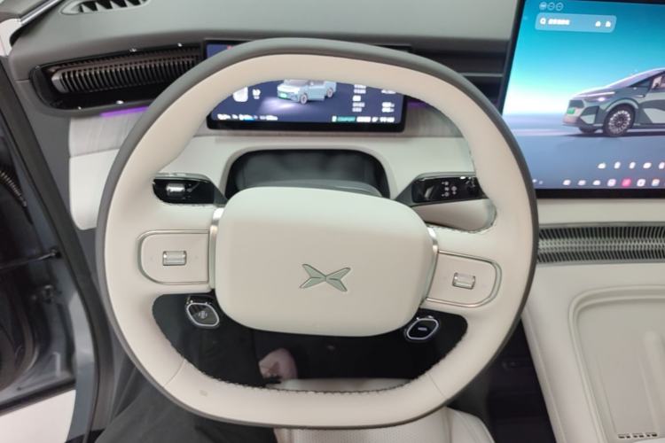 Used XPeng X9 2026 Model—Range-Extended Version 1602 Ultra Steering Wheel