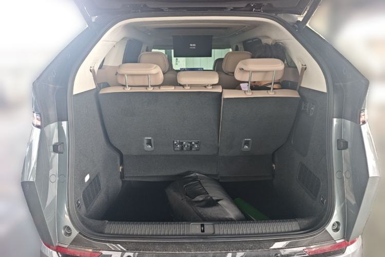 Used XPeng X9 2026 Model—Range-Extended Version 1602 Ultra Trunk