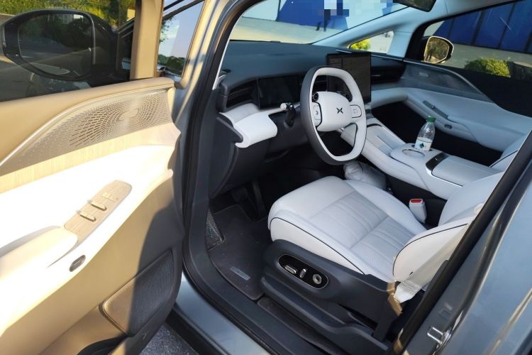 Used XPeng X9 2026 Model—Range-Extended Version 1602 Ultra Driver Seat
