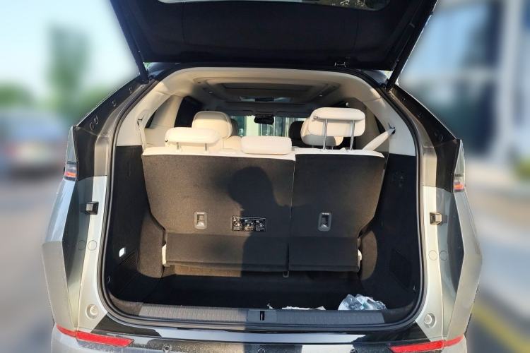 Used XPeng X9 2026 Model—Range-Extended Version 1602 Ultra Trunk
