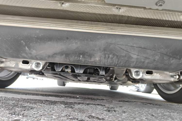 Used XPeng X9 2026 Model—Range-Extended Version 1602 Max Chassis Rear