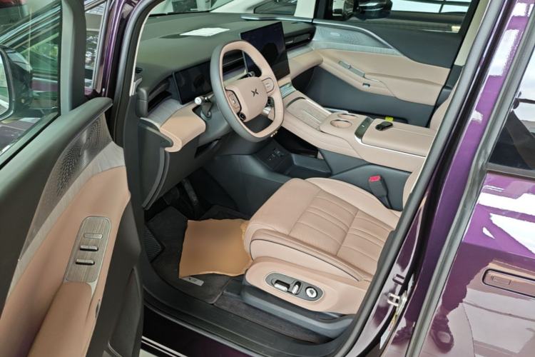 Used XPeng X9 2026 Model—Range-Extended Version 1602 Ultra Driver Seat